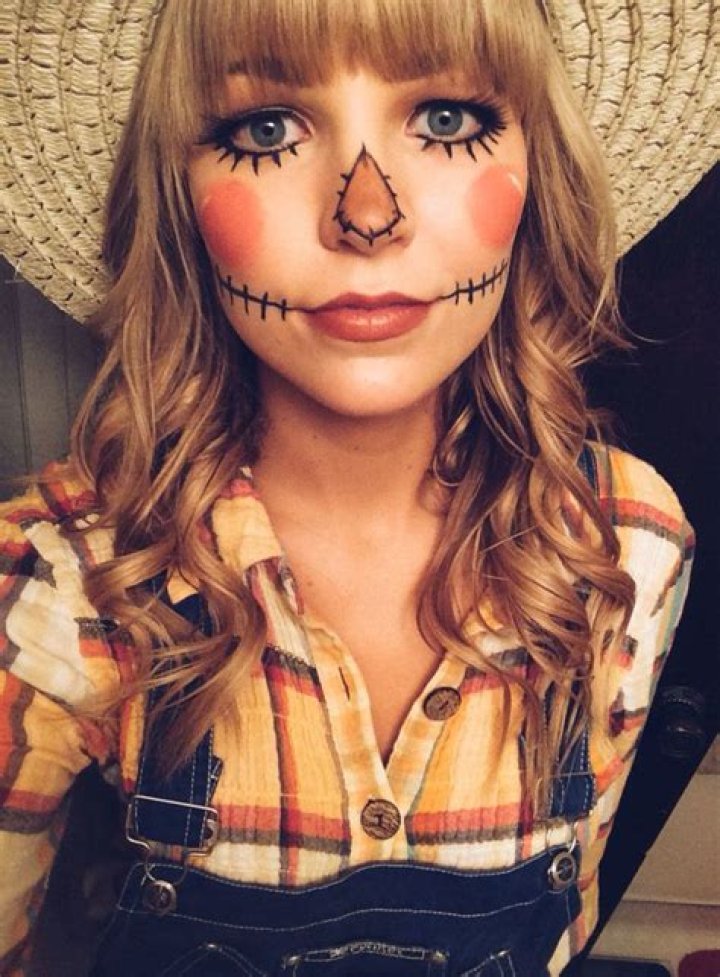 Last Minute Halloween Costume Ideas: 14 Spooktacular Options