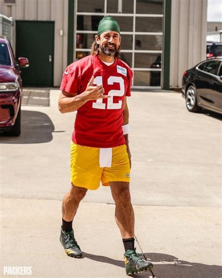 Aaron Rodgers Height: Unveiling The Dimensions Of A Football Legend