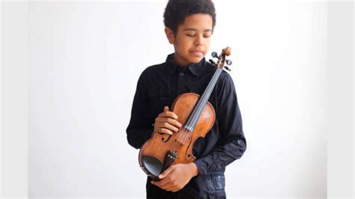 Akim Camara (Violinist) - Age, Birthday, Bio, Facts, Family, Net Worth, Height & More