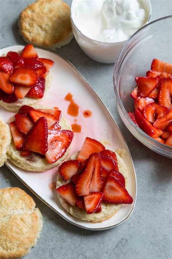 Heavenly Balsamic Strawberry Shortcake: A Culinary Delight