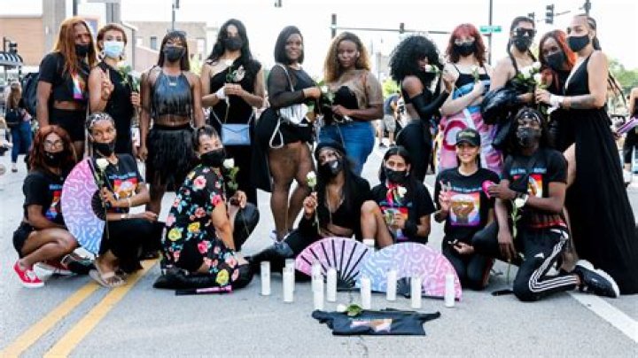 Trailblazing Black Trans Group Unveils Gender-Affirming Makeup Haven In Chicago
