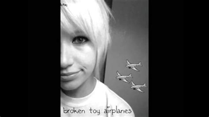 Recover And Repurpose: Revamp Your Broken Toy Airplanes