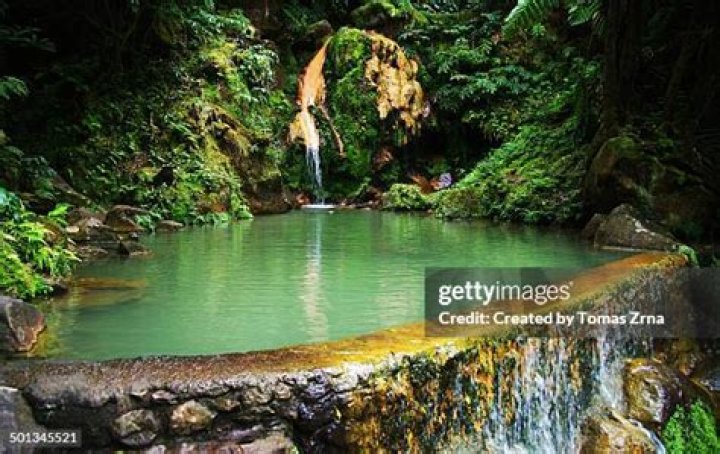 Astonishing Caldeira Velha Photos That Capture Nature's Beauty