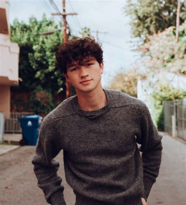 Unveiling The Secrets Of Charlie Bushnell's Height