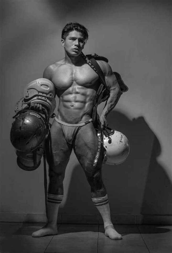 Who Is David Physique? Wiki, Age, Height, Wife, Net Worth, Ethnicity