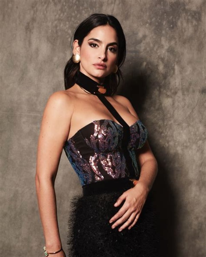 Unveiling The Artistry And Impact Of Diana Hoyos