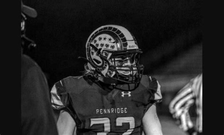 Discover The Extraordinary Talent Of Dillon Powles, The Guitar Virtuoso