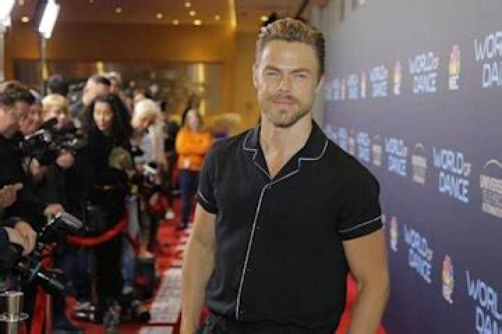 DWTS judge Derek Hough had emergency surgery after overnight health scare