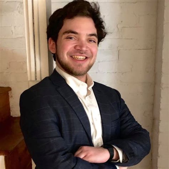 Elijah Alexander Knox: Biography, Age, Height, Music, Net Worth