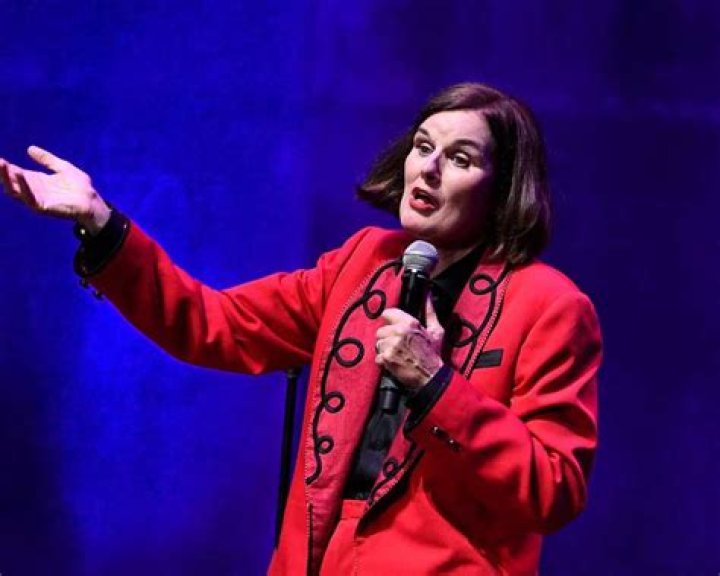 Greatest Female Comedians Of The Iconic 90s Era