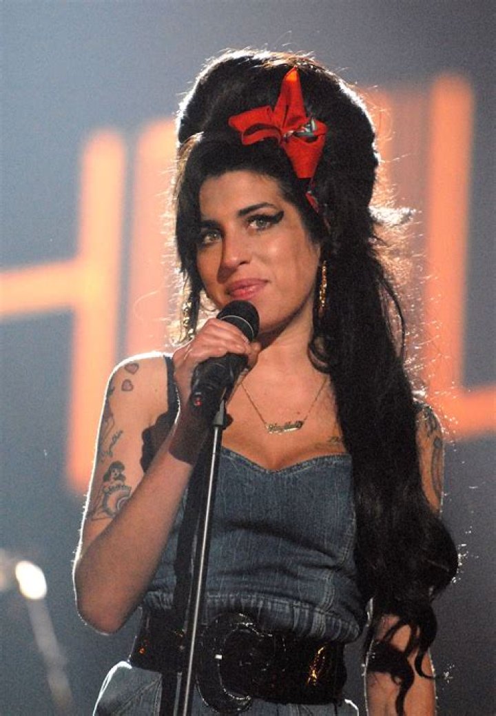 Understanding Amy Winehouse's Downfall: Addiction, Mental Health, And Early Death