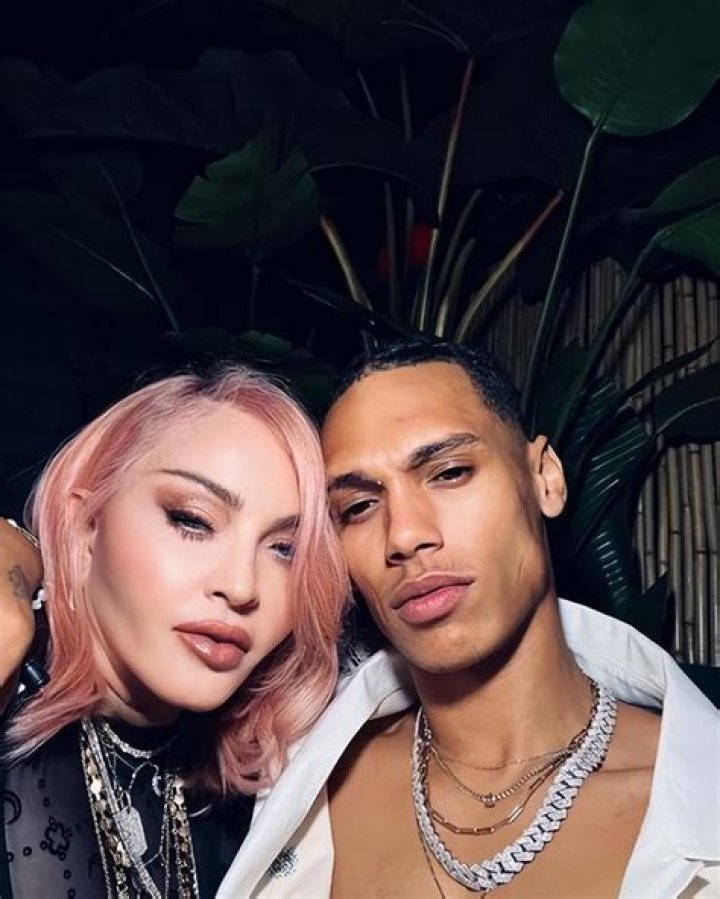 Unveiling The Age Gap: Madonna's Boyfriend's Age Revealed
