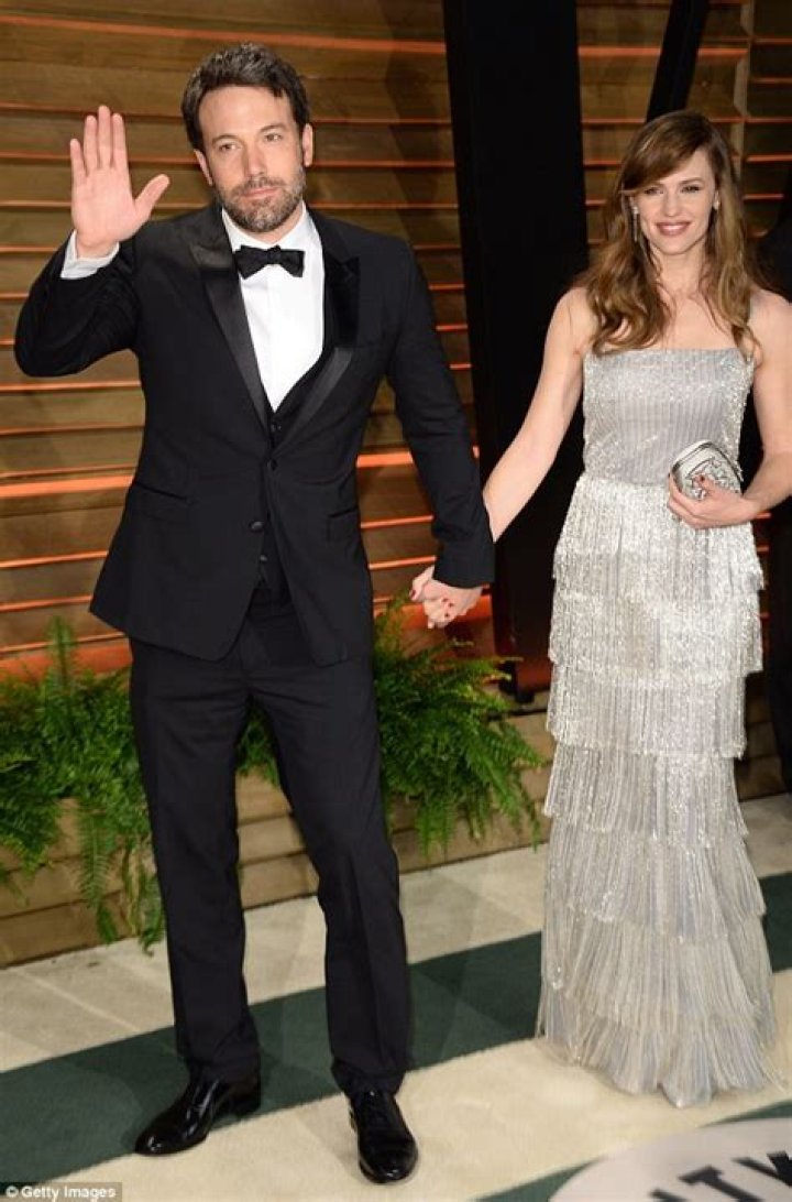 Jennifer Garner's Marital Status: Unraveling The Truth