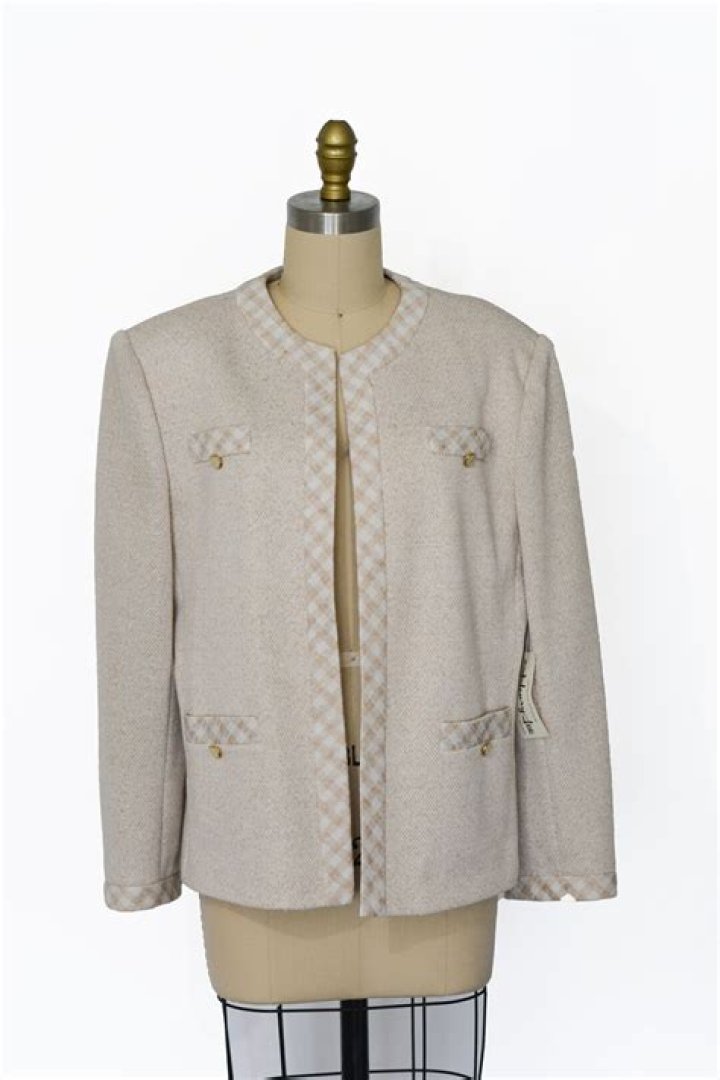 Timeless Chic: Jackie O Jackets For Sophisticated Style