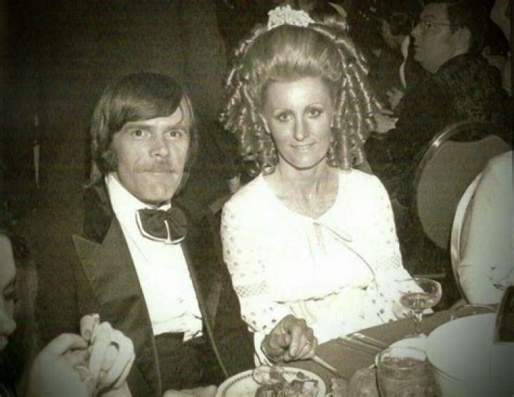 Unveiling The Untold Story: Johnny Paycheck's Matrimonial Saga