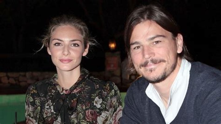 Unveiling The Heartwarming Reunion Of Josh Hartnett And His Long-Lost Brother