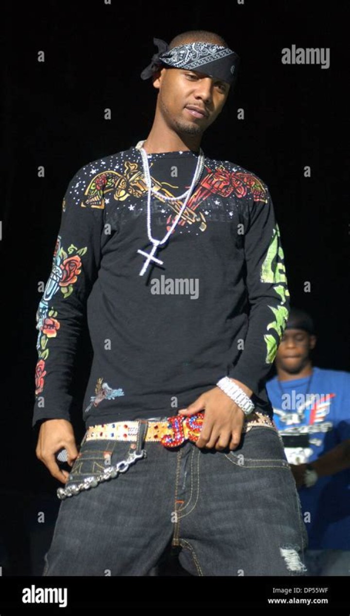 Discover The Latest Juelz Santana Clothing For A Standout Style