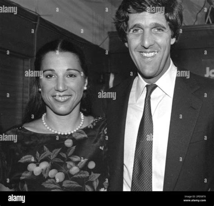 Julia Thorne: Biography, Death, And Ex-Husband John Kerry