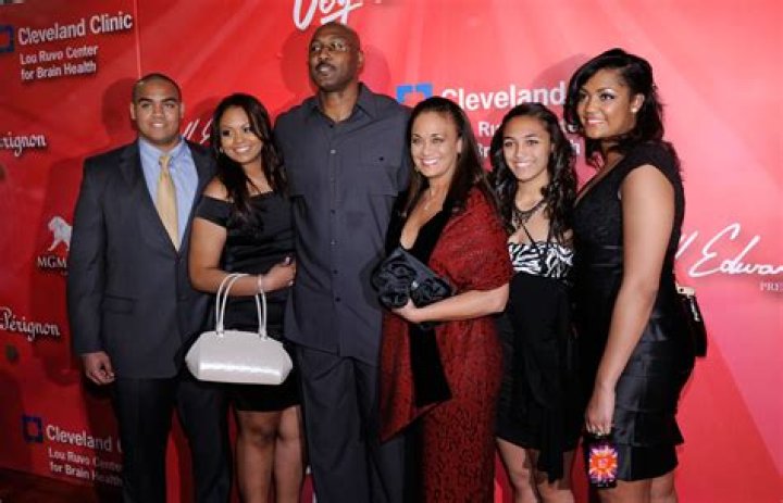 Who Are Karl Malone's Sons And Daughters? A Family Portrait