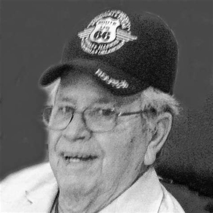 In Memory Of Larry Goldstein: A Cherished Life Remembered