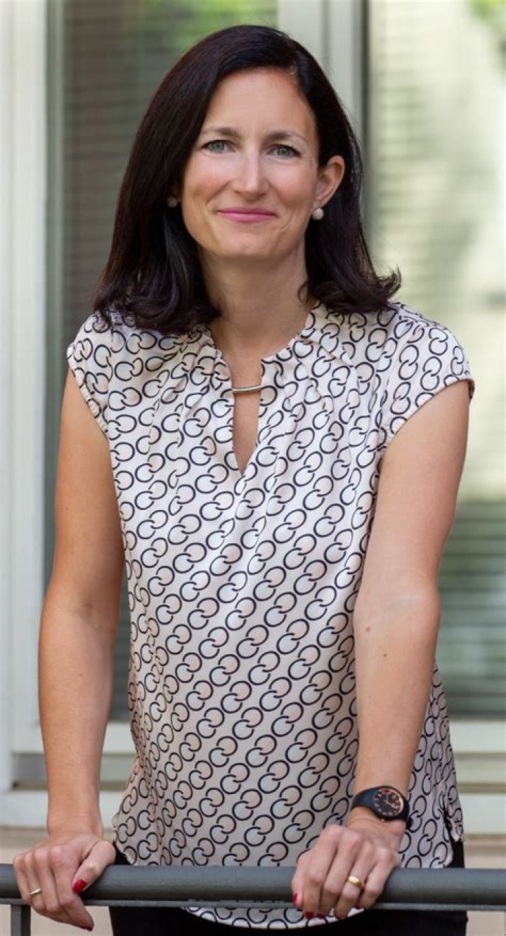 Laura Wahler: Curriculum Vitae And Expertise