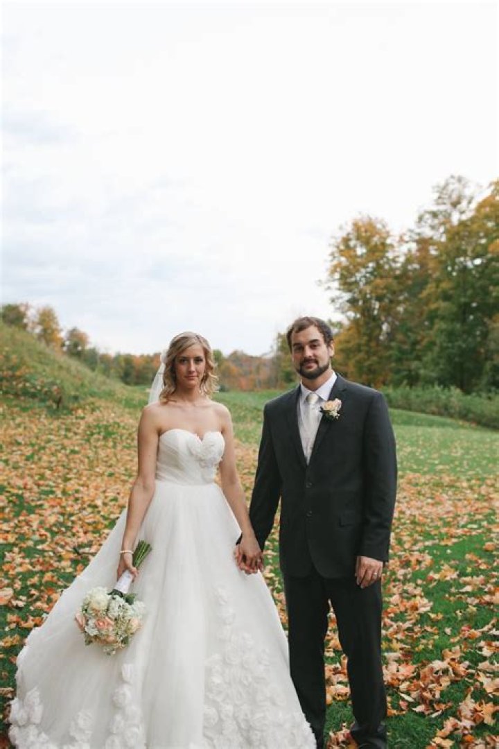 Unveil The Enchanting Tale Of Lauren Daigle's Wedding Day