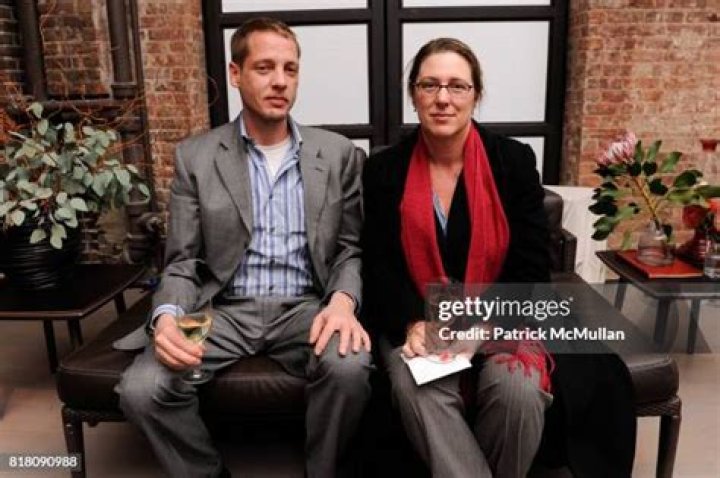 Laurie Finch: The Renowned Expert In American History