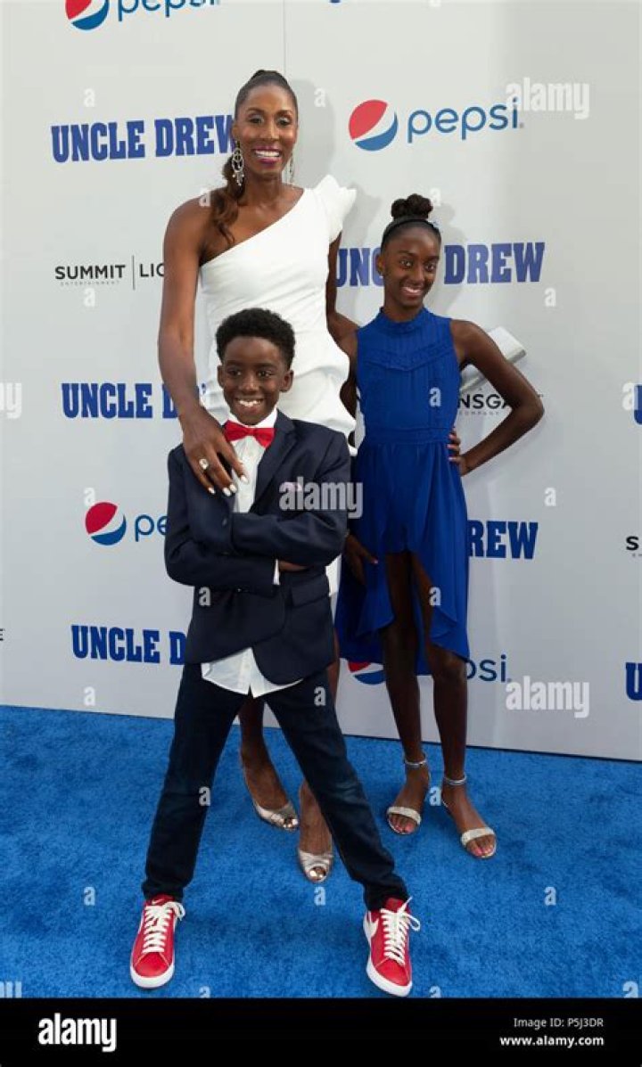 Lisa Leslie's Daughter Emerges As A Basketball Icon