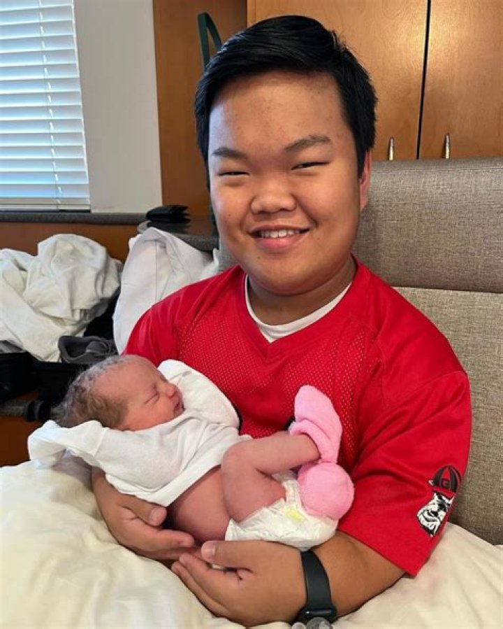 Liz Johnston's Baby: What's The Average Size?