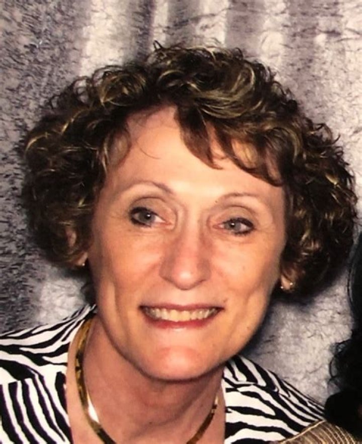 Lola Hernandez Obituary - A Heartfelt Tribute