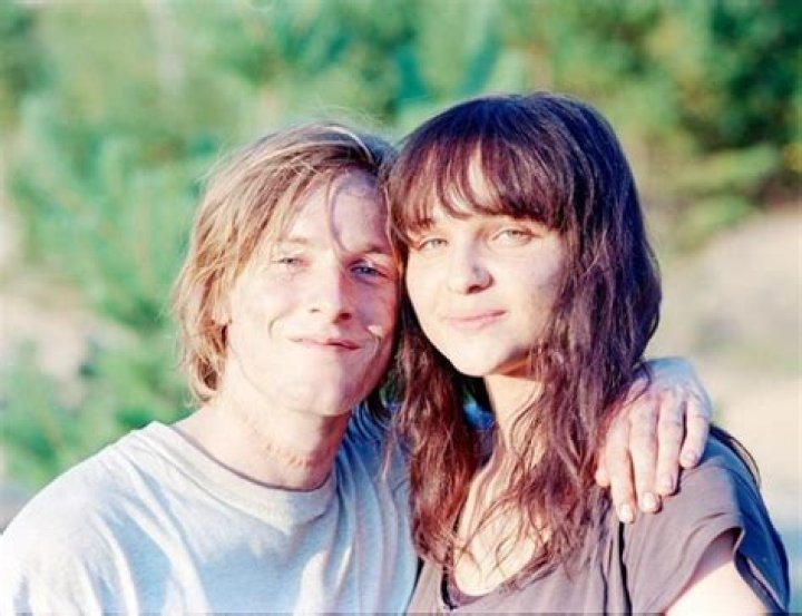 Louis Hofmann Remains Mum About Having A Girlfriend