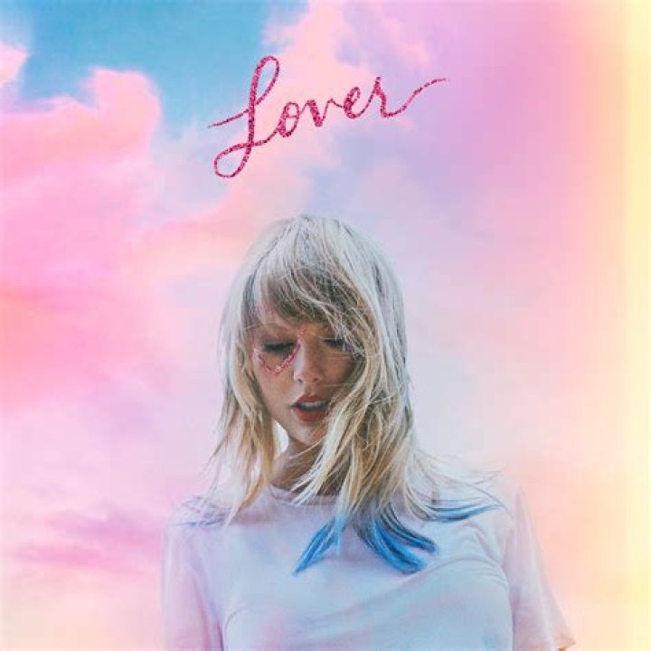Stunning Lover Album Photos: Capture The Intimate Moments