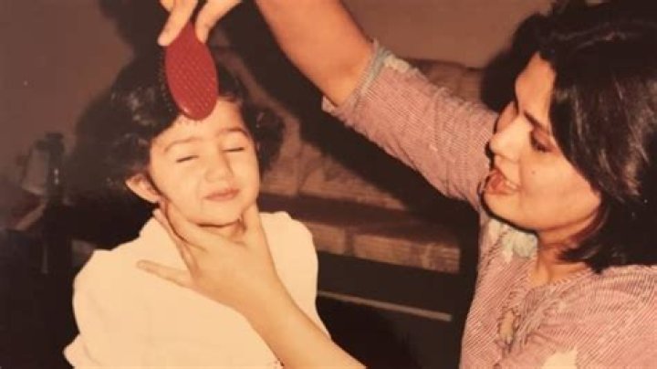 Unveiling The Story Of Mahira Khan's Inspiring Mother