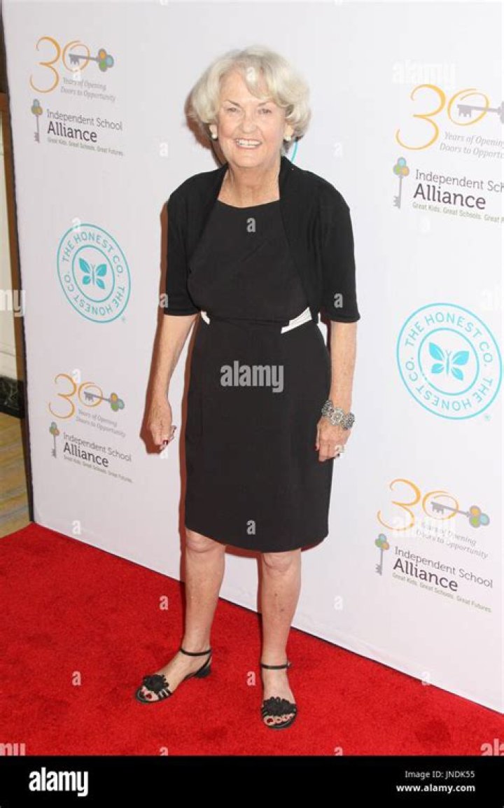 Mary Beth Barry: Meet The Mastermind Behind The Success