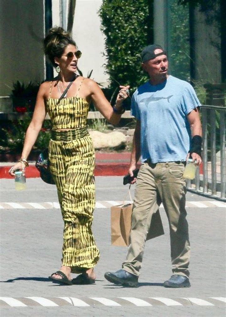 Discover The Unraveling Story Of Mary Nolan Kenny Chesney