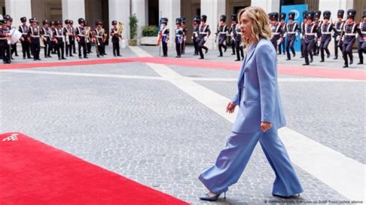 Unveiling The Height Of Power: Giorgia Meloni's Stature Unraveled