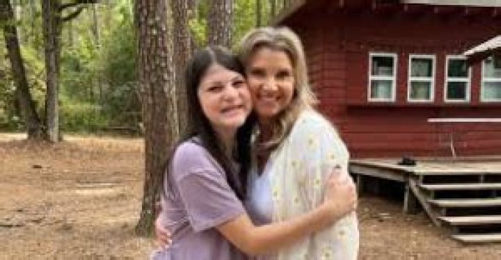 Uncover The Riches: Mia Robertson's Impressive Net Worth