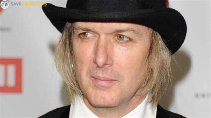 Unraveling The Secrets Of Michael Lockwood's Height