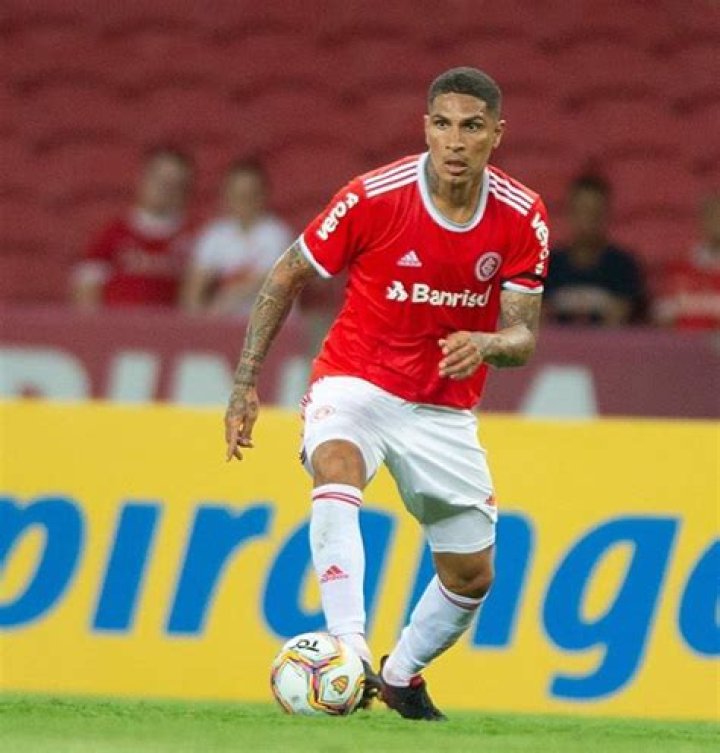 Uncovering Paolo Guerrero's Age, Wiki Profile, Family, And Earnings