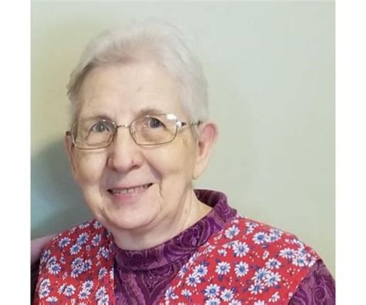 Pearl Holland Obituary | Life Remembered