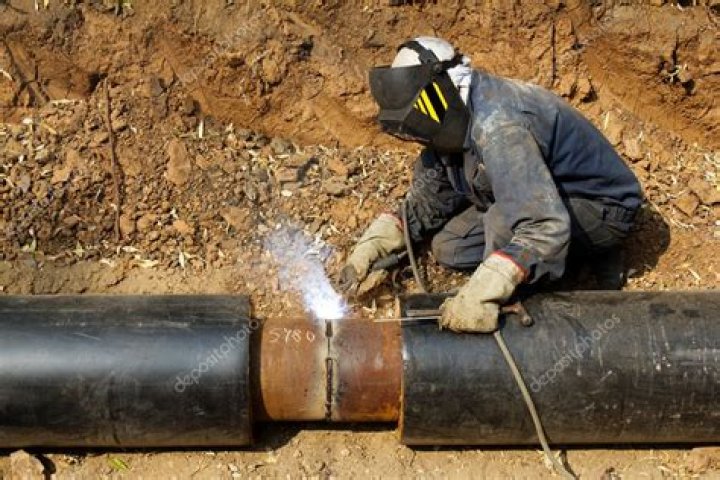 Mesmerizing Pipeline Welding Photos Capturing The Art And Skill