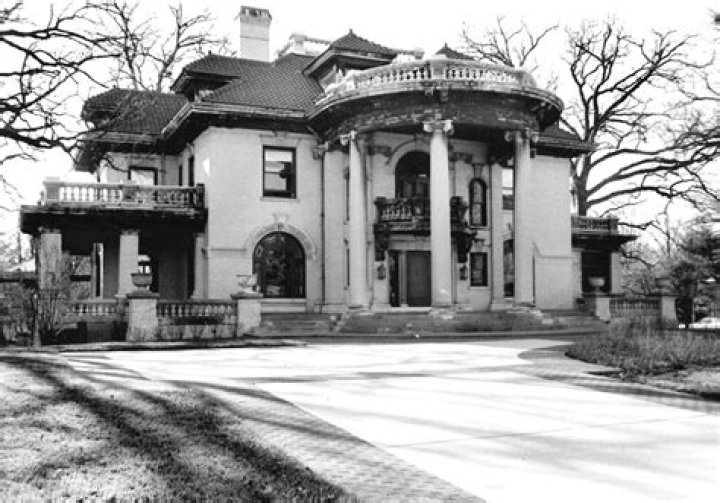 Discover The Unbelievable Powers Of The Jarvis Mansion