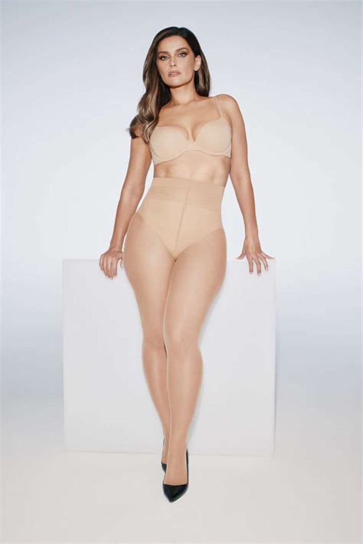 Preggers Schmeggers? Unraveling Nelly Furtado's Pregnancy Rumors