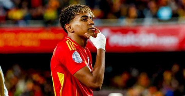 Get The Latest News On PSG's Yamine Lamal: Rumors, Transfers, And More