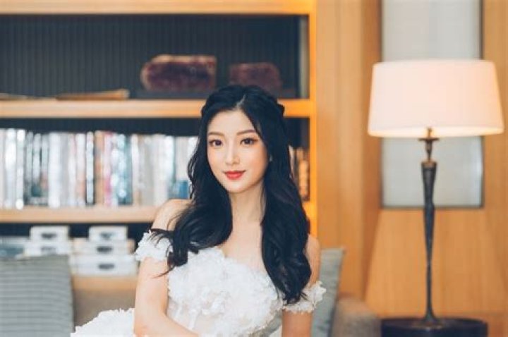 Sabrina Chan- Biography, Age, Height, Net Worth, Parents