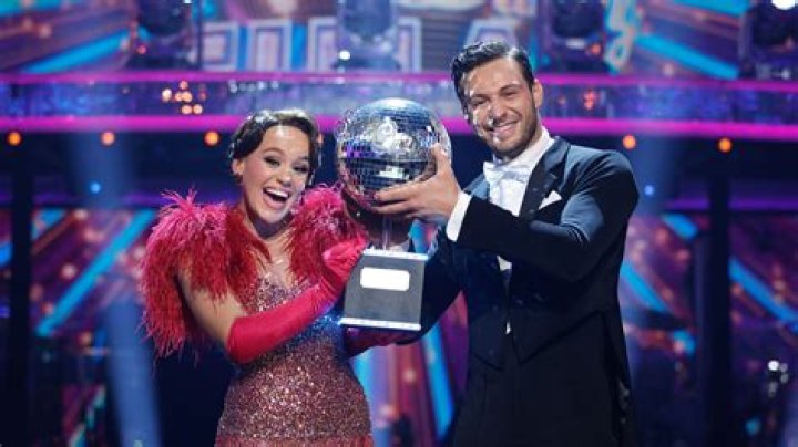 Strictly winner Ellie whispers four word message to partner Vito Coppola moments after huge win amid