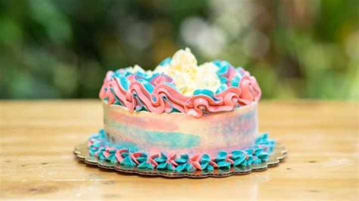 Christian Wedding Cake Baker's New Target: Trans Cake