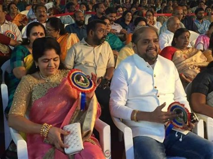 Life Unraveled: Vidhyasagar's Age, Wife, Wealth, And Stature