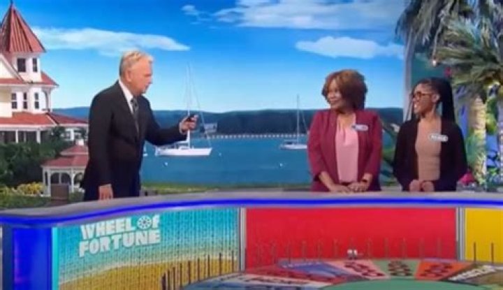 Wheel of Fortune fans baffled by contestants' bizarre behavior in new episode and beg them to sto