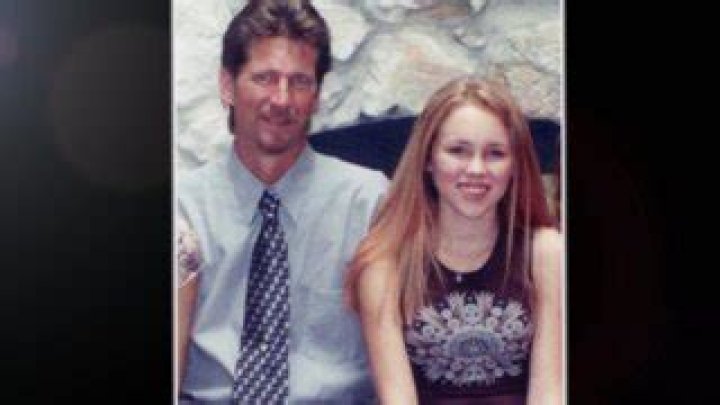 Who Did Kara Robinson Exchange Vows With?